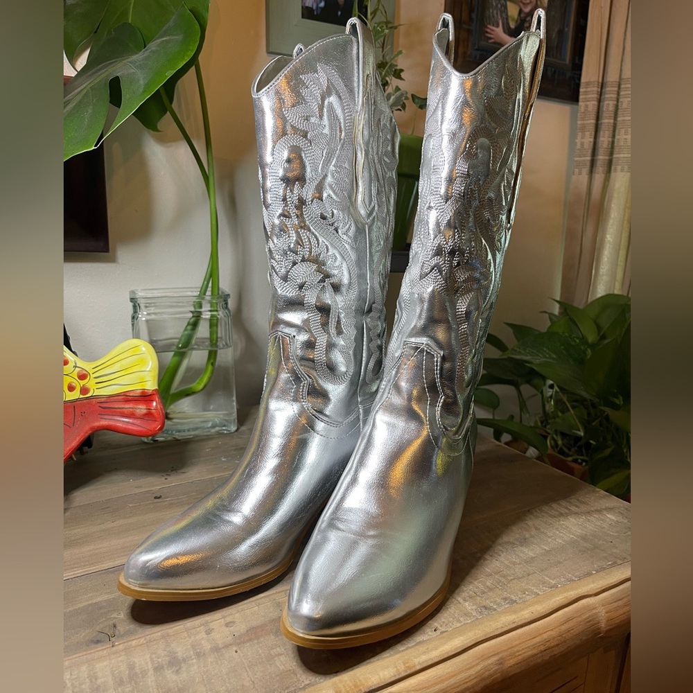 Metallic Silver Western Boots